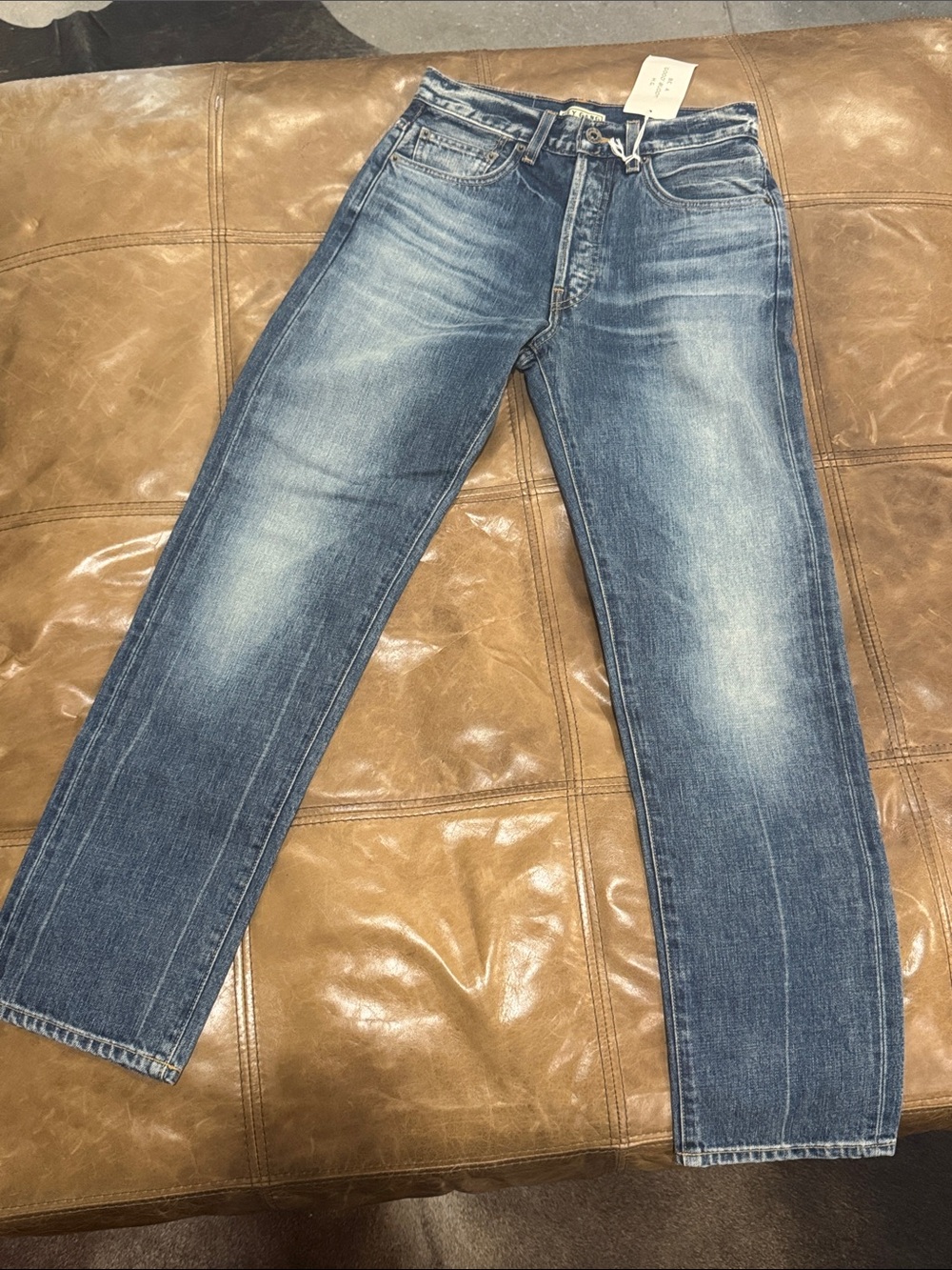 Hey Gang Straight Earl Classic High-Rise Jeans in Faded Blue NWT 25 - Picture 2 of 10
